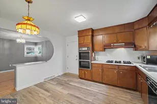 2401 Emerald Ave, York, PA 17408 - Photo 10