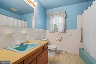 2401 Emerald Ave, York, PA 17408 - Photo 18