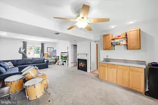 301 Larkin Dr, Red Lion, PA 17356 - Photo 12