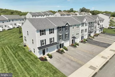 4285 Blackburn Drive, Stewartstown, PA 17363 - Photo 4