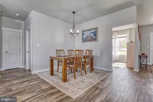 190 Winifred Dr, Hanover, PA 17331 - Photo 4