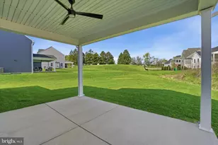 3241 Foxcroft Wy, York, PA 17406 - Photo 22