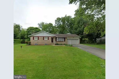 12 Greenbriar Drive, York, PA 17407 - Photo 1