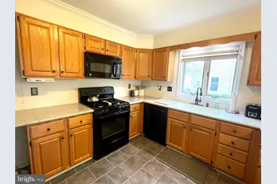 215 Steffie Drive, Mount Wolf, PA 17347 - Photo 10