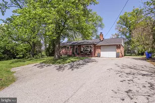2777 Roosevelt Ave, York, PA 17408 - Photo 2