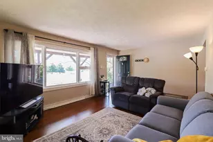 2777 Roosevelt Ave, York, PA 17408 - Photo 6