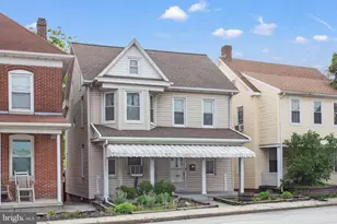 892 Baltimore St, Hanover, PA 17331 - Photo 2