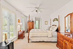 1055 Wetherburn Dr, York, PA 17404 - Photo 36