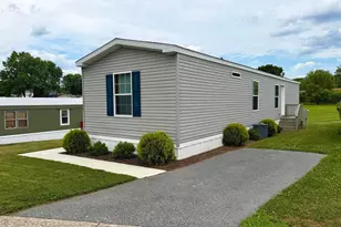108 Beechwood Dr, Dillsburg, PA 17019 - Photo 1