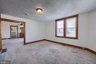 1656 Monroe St, York, PA 17404 - Photo 8
