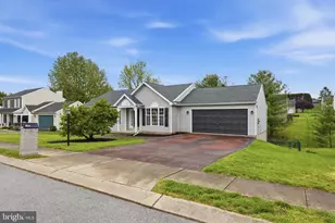 2720 Brookmar Dr, York, PA 17408 - Photo 4