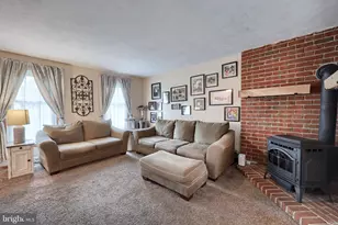 1955 Brian Ln, York, PA 17404 - Photo 4