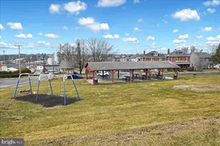1499 W Princess St, York, PA 17404 - Photo 16
