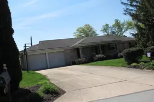 2013 Black Oak Dr, Red Lion, PA 17356 - Photo 1