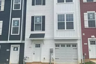 326 Avon Dr, Red Lion, PA 17356 - Photo 1