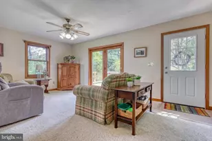 19 S Constitution Ave, New Freedom, PA 17349 - Photo 32