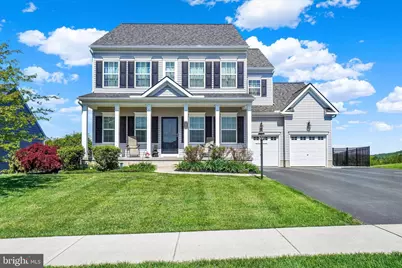 100 Hollyhock Drive, Manchester, PA 17345 - Photo 2