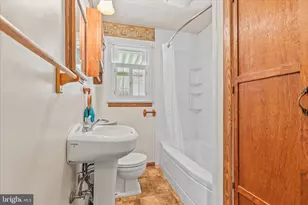 1870 Worth St, York, PA 17404 - Photo 14