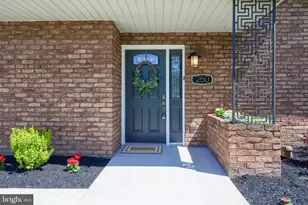 250 Nollyn Dr, Dallastown, PA 17313 - Photo 4
