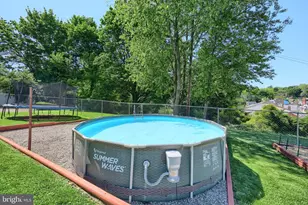 18 E High St, Yoe, PA 17313 - Photo 34