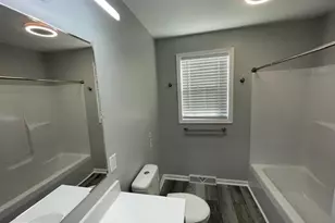 126 Meadow Hill Dr, York, PA 17402 - Photo 6