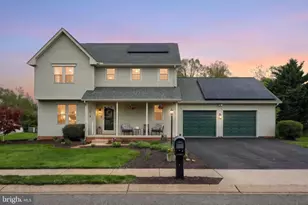 132 White Fence Ln, York, PA 17408 - Photo 2