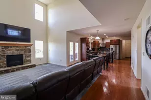 1279 Aylesbury Ln, York, PA 17404 - Photo 18