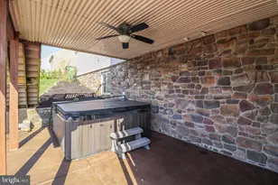 1279 Aylesbury Ln, York, PA 17404 - Photo 58