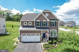 36 Rockdale Dr, Seven Valleys, PA 17360 - Photo 1