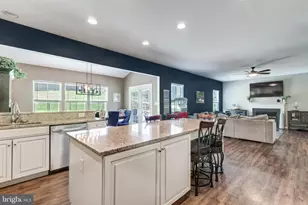 36 Rockdale Dr, Seven Valleys, PA 17360 - Photo 8