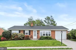 4 Trudy Ct, Hanover, PA 17331 - Photo 2