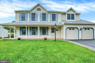 170 Winding Hill Dr, Etters, PA 17319 - Photo 2