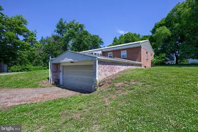 1789 Roosevelt Avenue, York, PA 17408 - Photo 2