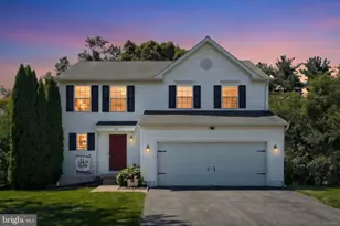 425 Lakeview Dr, Spring Grove, PA 17362 - Photo 6