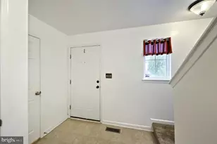 425 Lakeview Dr, Spring Grove, PA 17362 - Photo 14
