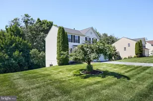 425 Lakeview Dr, Spring Grove, PA 17362 - Photo 8