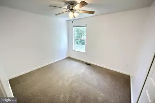 425 Lakeview Dr, Spring Grove, PA 17362 - Photo 30
