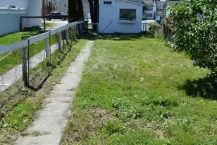 229 Locust St, Hanover, PA 17331 - Photo 4