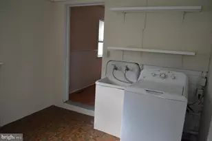 229 Locust St, Hanover, PA 17331 - Photo 32