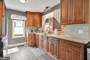 464 W Market St, Hellam, PA 17406 - Photo 12