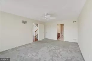 106 N Fountain Dr, York, PA 17402 - Photo 14