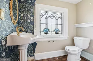 121 W Springettsbury Ave, York, PA 17403 - Photo 42