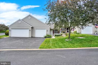202 Equine Cove, Red Lion, PA 17356 - Photo 2