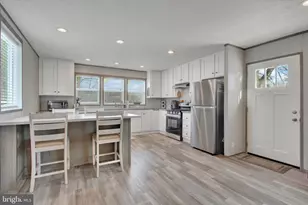 39 Chesapeake Estate, Thomasville, PA 17364 - Photo 6