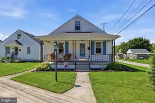110 Fame Ave, Hanover, PA 17331 - Photo 2