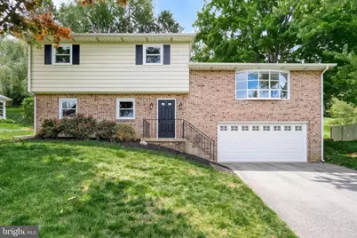 362 Allegheny Drive, York, PA 17402 - Photo 1