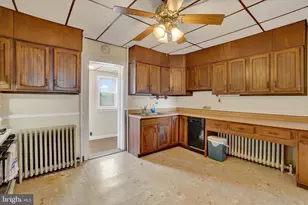 324 E Main St, Dallastown, PA 17313 - Photo 6