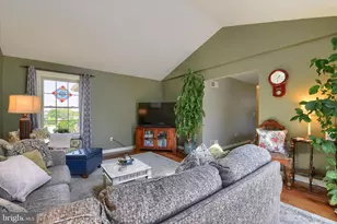 8 Haverford Cir, Manchester, PA 17345 - Photo 6
