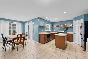 243 Country Ridge Dr, Red Lion, PA 17356 - Photo 8