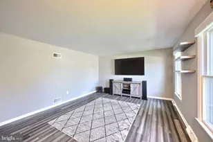 405 White Rose Ln, York, PA 17402 - Photo 16